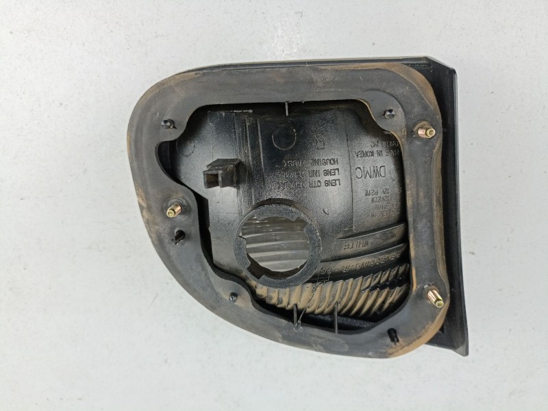 Recambio de piloto porton derecho para daewoo lanos 1.4 g referencia OEM IAM   