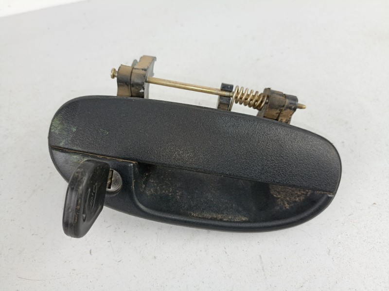 Recambio de manilla delantera derecha para daewoo lanos 1.4 g referencia OEM IAM 3P  