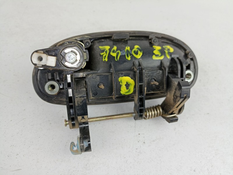 Recambio de manilla delantera derecha para daewoo lanos 1.4 g referencia OEM IAM 3P  