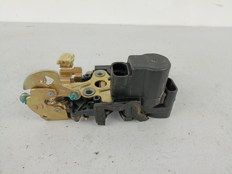 Recambio de cerradura puerta delantera derecha para daewoo lanos 1.4 g referencia OEM IAM 3P  