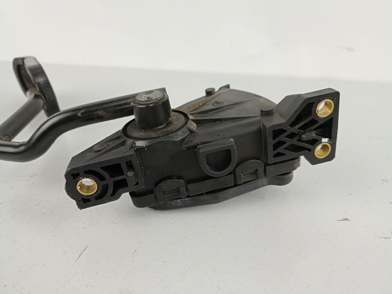 Recambio de potenciometro aceleracion para volkswagen sharan (7m6/7m9) comfortline referencia OEM IAM 7M3723507B  