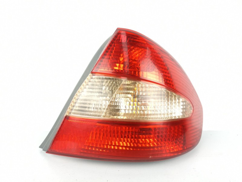 Recambio de piloto trasero derecho para toyota prius 1.5 g referencia OEM IAM 8155047040  