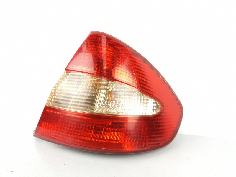 Recambio de piloto trasero derecho para toyota prius 1.5 g referencia OEM IAM 8155047040  