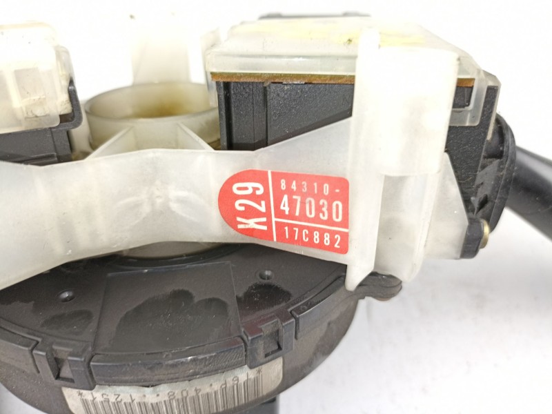 Recambio de mando luces y limpias para toyota prius 1.5 g referencia OEM IAM 8431047030  