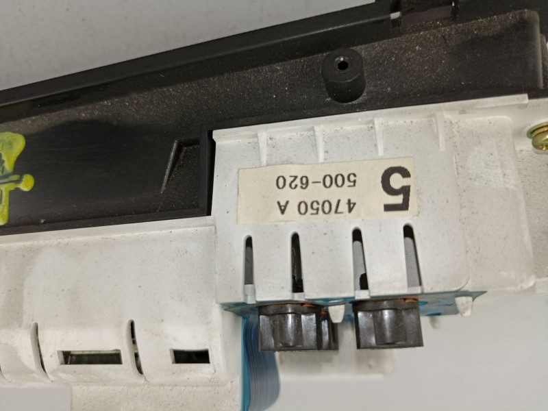 Recambio de cuadro instrumentos para toyota prius 1.5 g referencia OEM IAM 47050A500620  