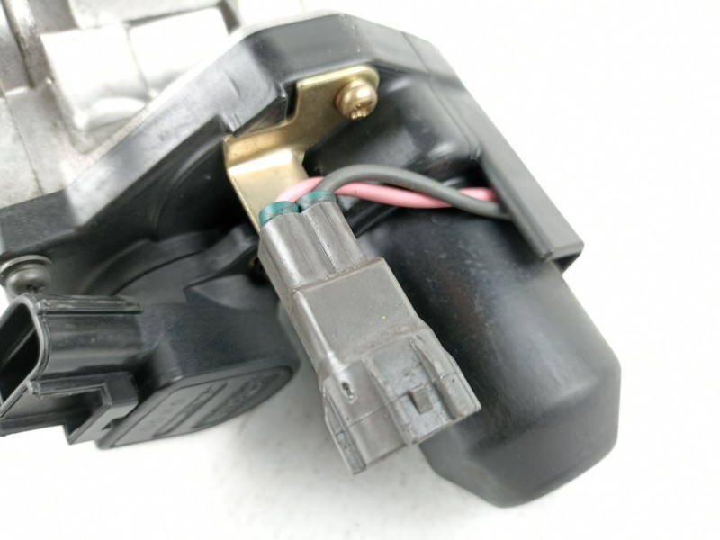 Recambio de caja mariposa para toyota prius 1.5 g referencia OEM IAM 21020  