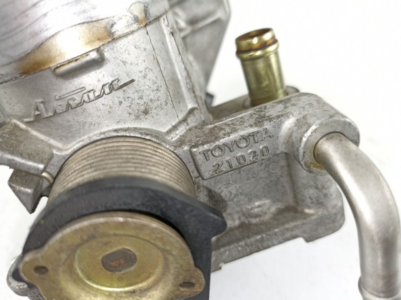 Recambio de caja mariposa para toyota prius 1.5 g referencia OEM IAM 21020  