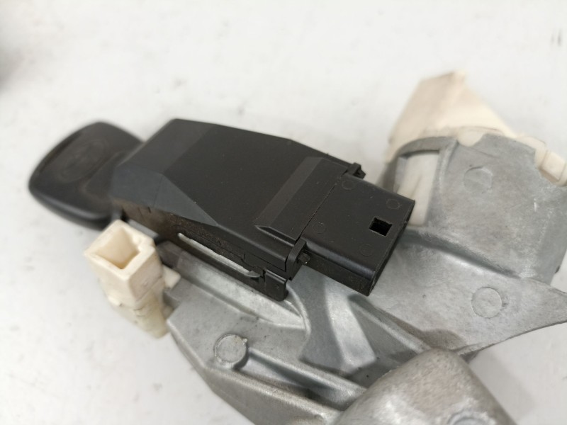Recambio de antirrobo clausor de arranque para toyota yaris 1.3 g 6v referencia OEM IAM N0502241256B  