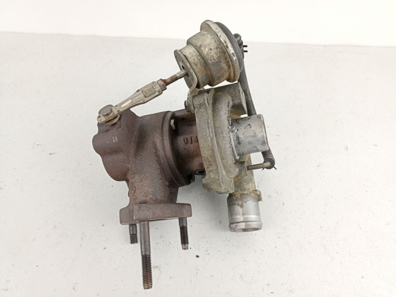 Recambio de turbo para opel corsa 1.3 cdti referencia OEM IAM 710005263  