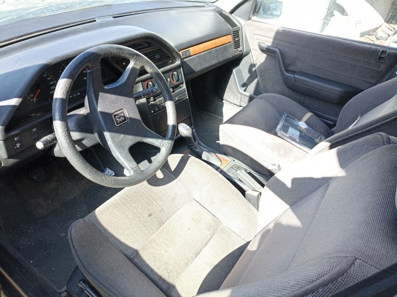 peugeot 605 del año 1989