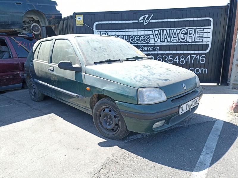 renault clio del año 1996