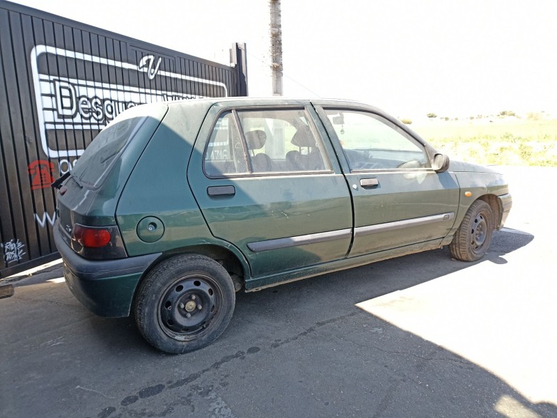 renault clio del año 1996