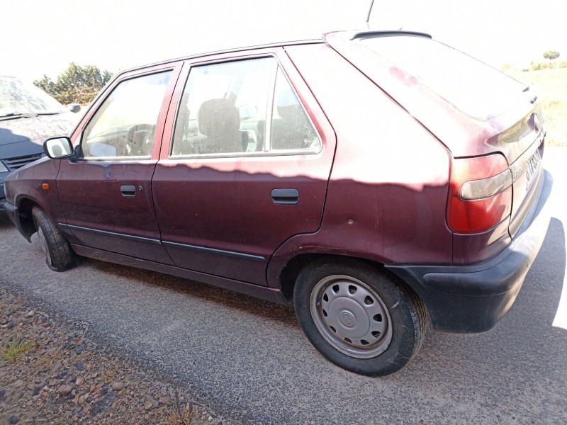 skoda felicia del año 1996