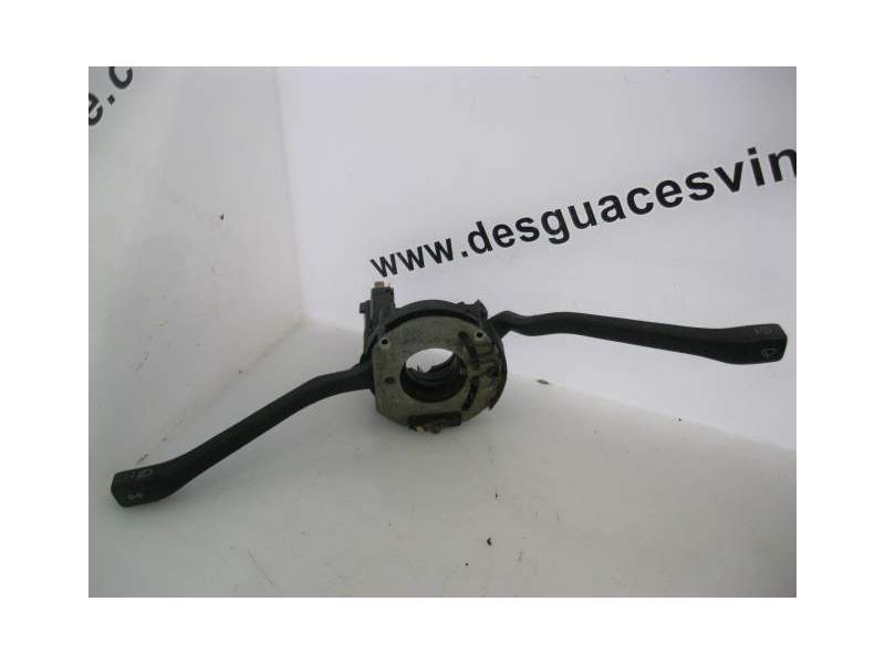 Recambio de mando luces y limpias para volkswagen passat 1.8 d s referencia OEM IAM   