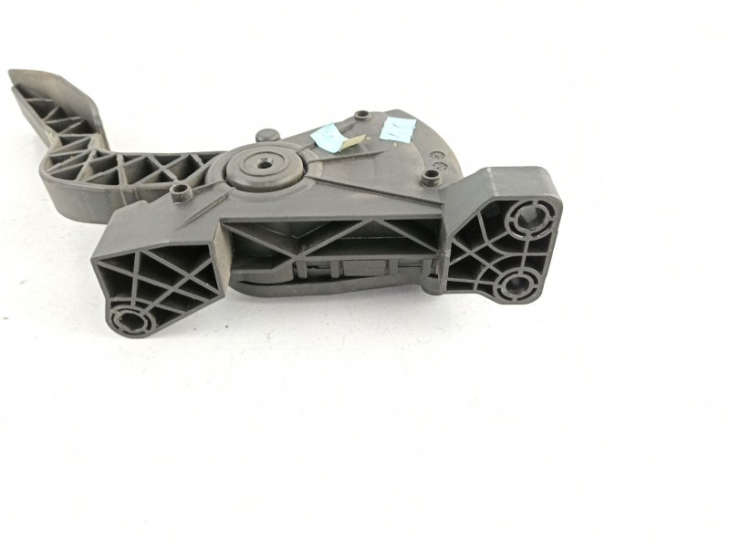 Recambio de potenciometro aceleracion para fiat croma 1.9 jtd -939a1000 (119,64cv 1.9 jtd -939a1000 5p referencia OEM IAM 517335