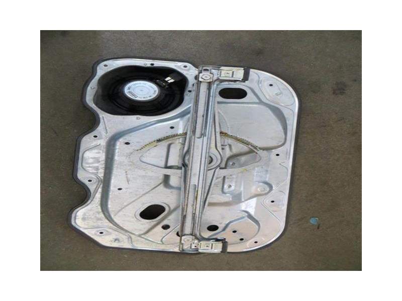 Recambio de elevalunas delantero izquierdo para ford focus 1.6 tdci hhda - 90cv ranchera referencia OEM IAM 1347885  