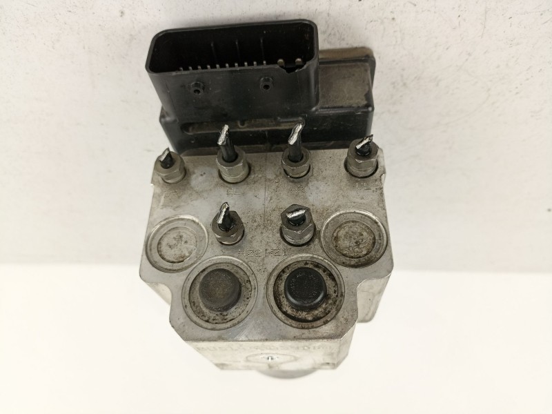 Recambio de abs para fiat croma 1.9 jtd -939a1000 (119,64cv 1.9 jtd -939a1000 5p referencia OEM IAM 54084737B 65101757 