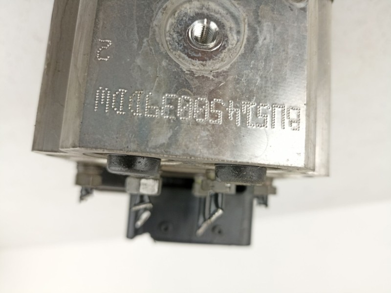 Recambio de abs para fiat croma 1.9 jtd -939a1000 (119,64cv 1.9 jtd -939a1000 5p referencia OEM IAM 54084737B 65101757 