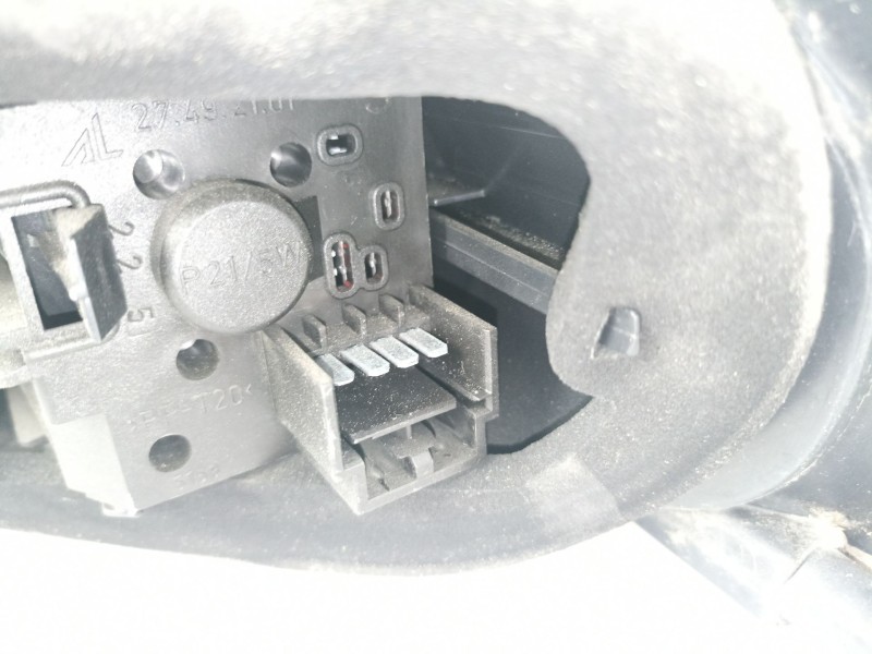 Recambio de piloto trasero derecho para fiat croma 1.9 jtd -939a1000 (119,64cv 1.9 jtd -939a1000 5p referencia OEM IAM 51727249 