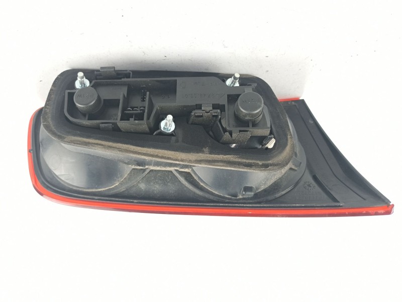 Recambio de piloto porton derecho para fiat croma 1.9 jtd -939a1000 (119,64cv 1.9 jtd -939a1000 5p referencia OEM IAM 51727251  