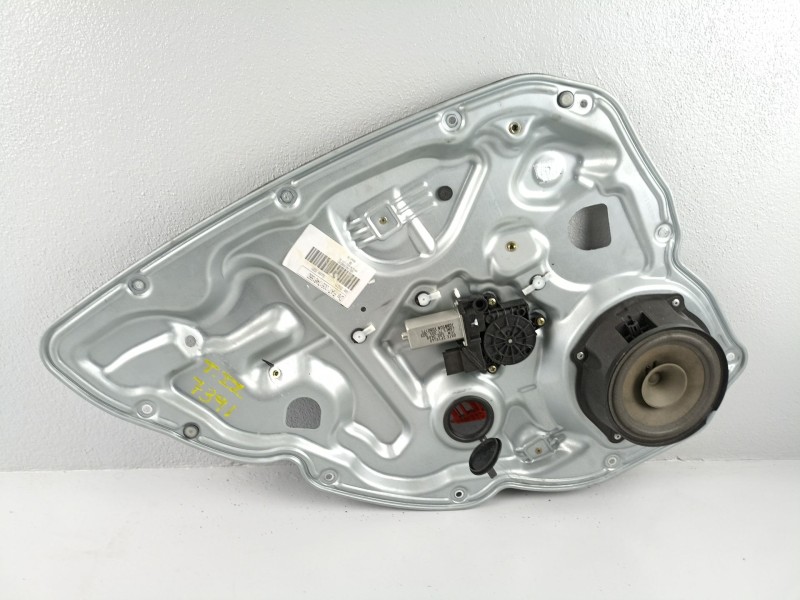 Recambio de elevalunas trasero izquierdo para fiat croma 1.9 jtd -939a1000 (119,64cv 1.9 jtd -939a1000 5p referencia OEM IAM 517