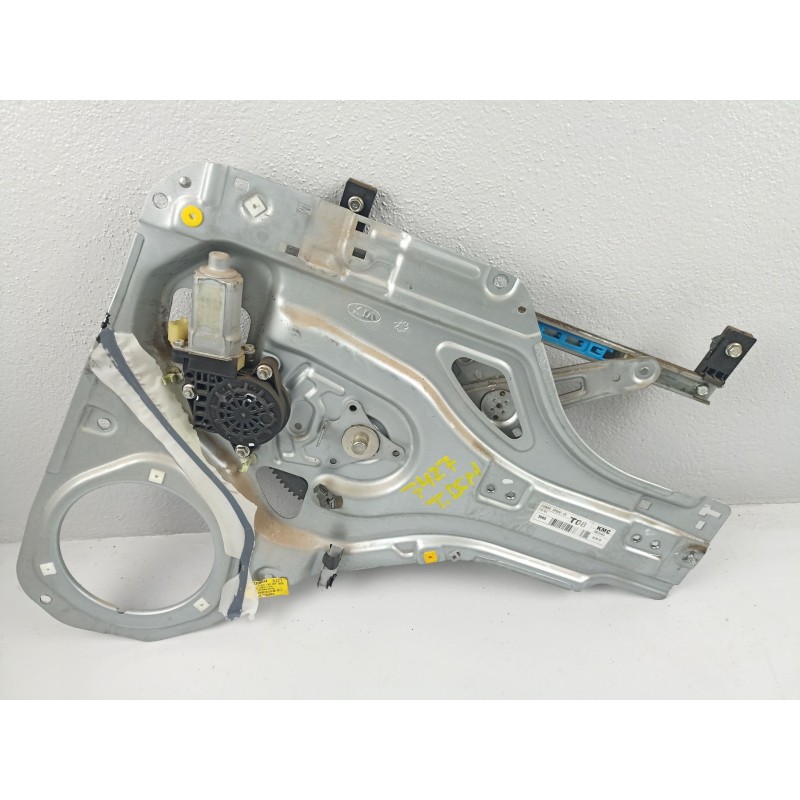 Recambio de elevalunas trasero derecho para kia sportage je 2.0 d4ea-f referencia OEM IAM 824801F080  