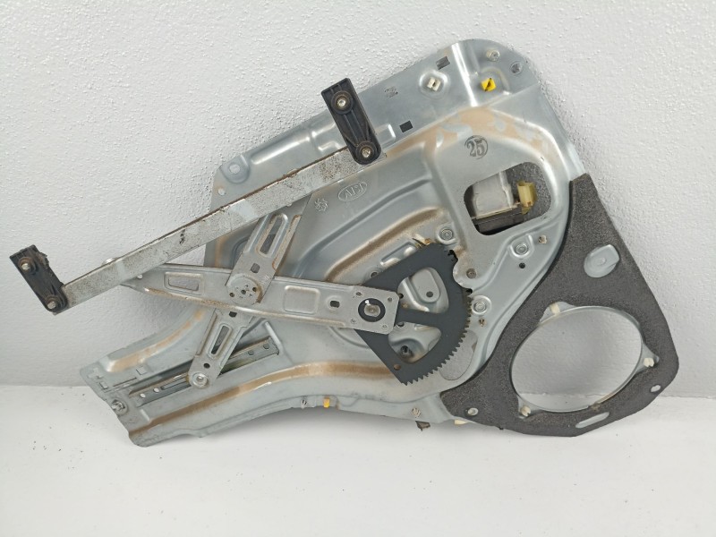 Recambio de elevalunas trasero derecho para kia sportage je 2.0 d4ea-f referencia OEM IAM 824801F080  