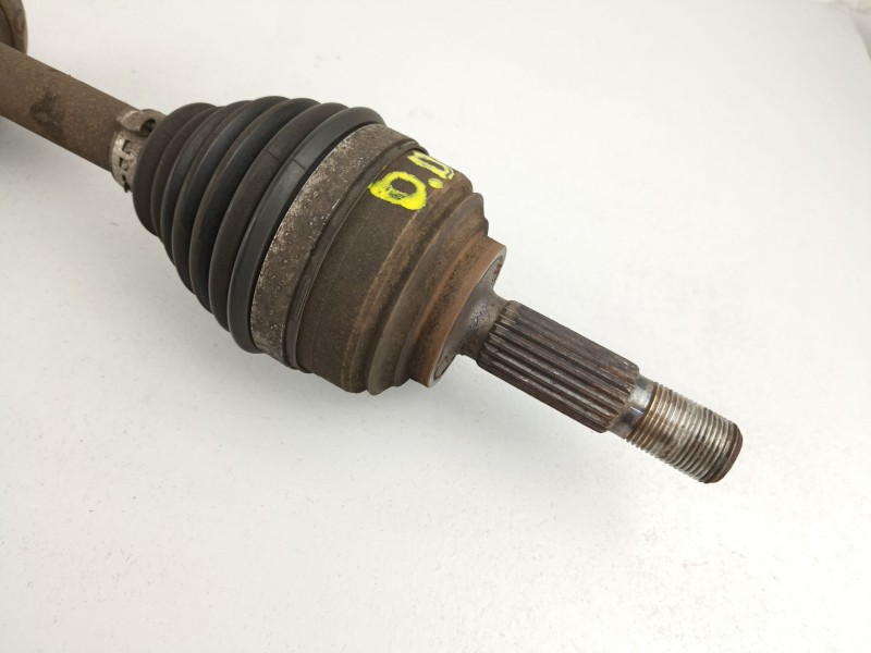 Recambio de transmision delantera derecha para dacia sandero 1.2 g - d4f f732 referencia OEM IAM 8201045819  