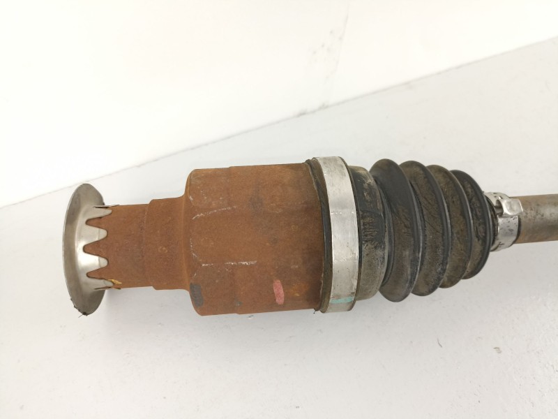 Recambio de transmision delantera derecha para dacia sandero 1.2 g - d4f f732 referencia OEM IAM 8201045819  