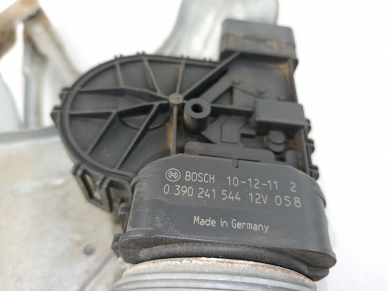 Recambio de motor limpia delantero para dacia sandero 1.2 g - d4f f732 referencia OEM IAM 8200619512  