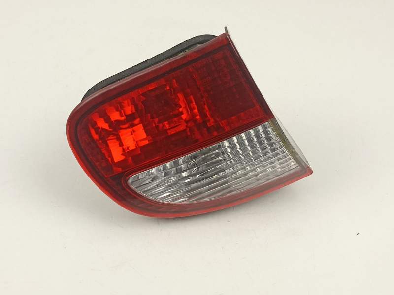 Recambio de piloto porton izquierdo para daewoo lanos (klat) 1.5 referencia OEM IAM 96304629  