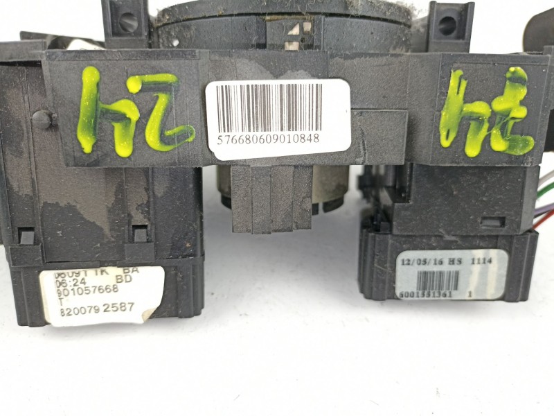 Recambio de mando luces y limpias para dacia sandero 1.2 g - d4f f732 referencia OEM IAM 8200792587  