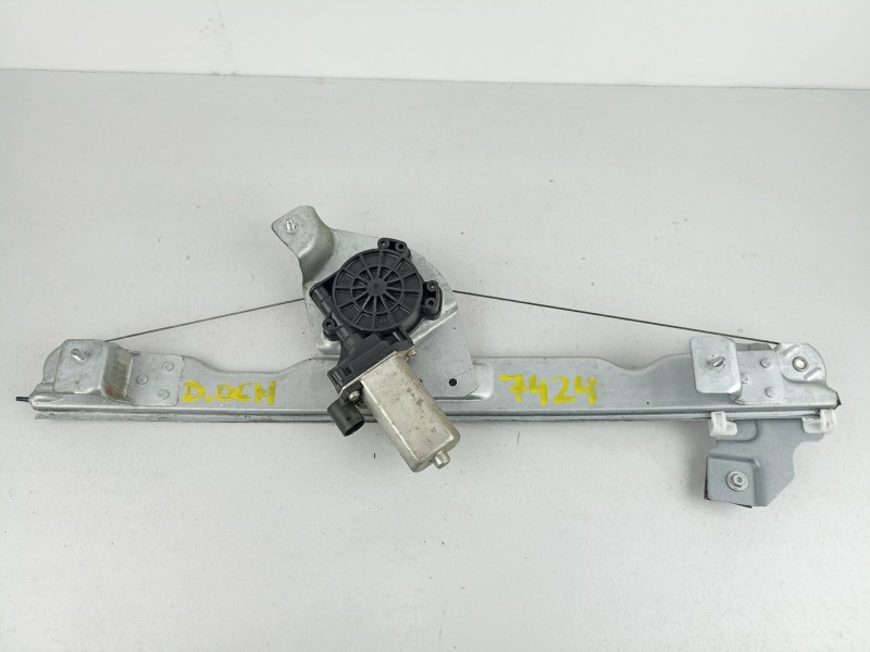 Recambio de elevalunas delantero derecho para dacia sandero 1.2 g - d4f f732 referencia OEM IAM 8200733828  