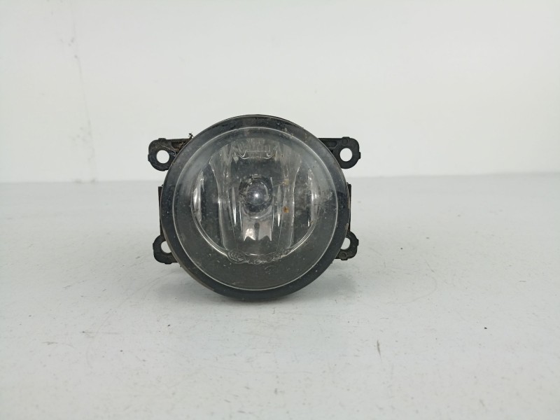 Recambio de antiniebla derecho para dacia sandero 1.2 g - d4f f732 referencia OEM IAM 8200074008  