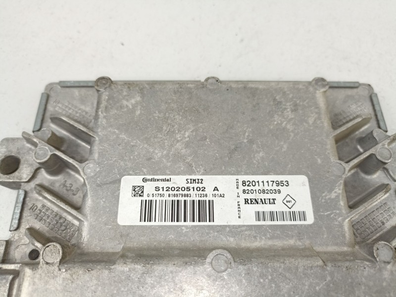 Recambio de centralita para dacia sandero 1.2 g - d4f f732 referencia OEM IAM 8201117953  