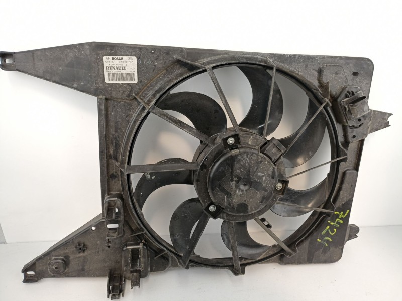 Recambio de electroventilador para dacia sandero 1.2 g - d4f f732 referencia OEM IAM 8200765566  