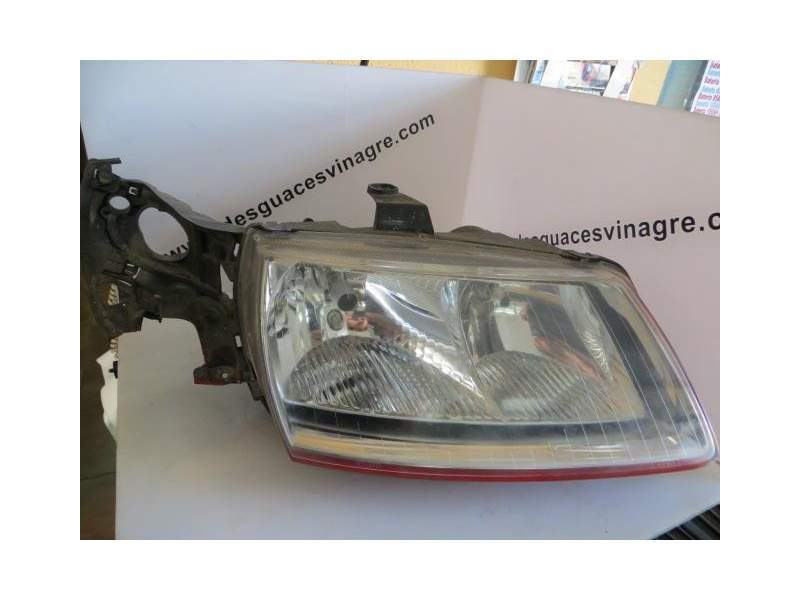 Recambio de faro derecho para saab 9-5 3.0 tid d308l 177cv referencia OEM IAM   