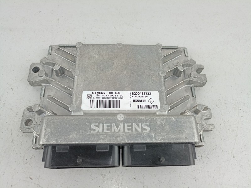 Recambio de centralita para dacia logan básico referencia OEM IAM 8200483732 S110140011A 