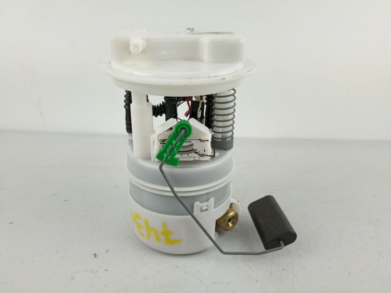 Recambio de bomba gasolina / aforadores para dacia logan básico referencia OEM IAM 8200211005  