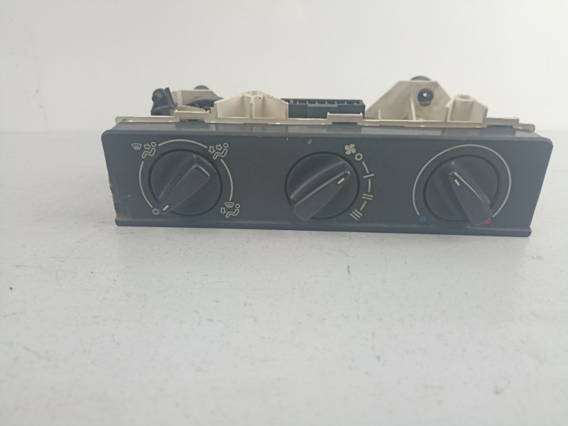 Recambio de mandos calefaccion para skoda felicia 1.9 d referencia OEM IAM 6U0819045  