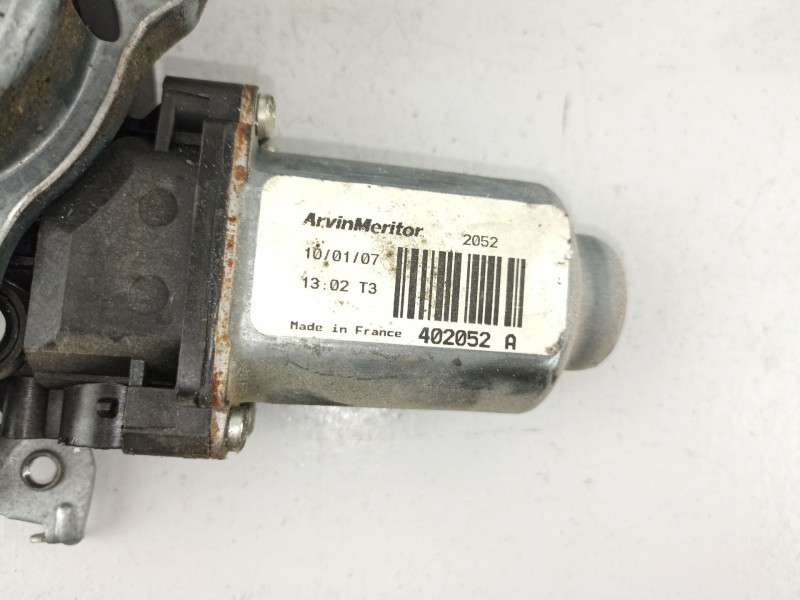 Recambio de elevalunas trasero derecho para nissan qashqai (j10) tekna referencia OEM IAM 82700JD400 402052A 