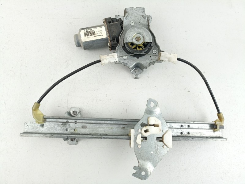 Recambio de elevalunas trasero derecho para nissan qashqai (j10) tekna referencia OEM IAM 82700JD400 402052A 