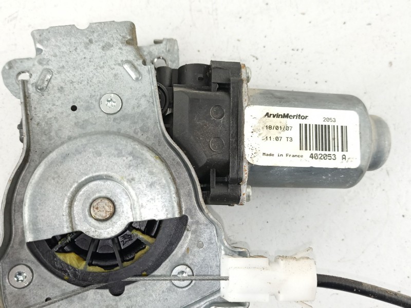 Recambio de elevalunas trasero izquierdo para nissan qashqai (j10) tekna referencia OEM IAM 82701JD400 402053A 