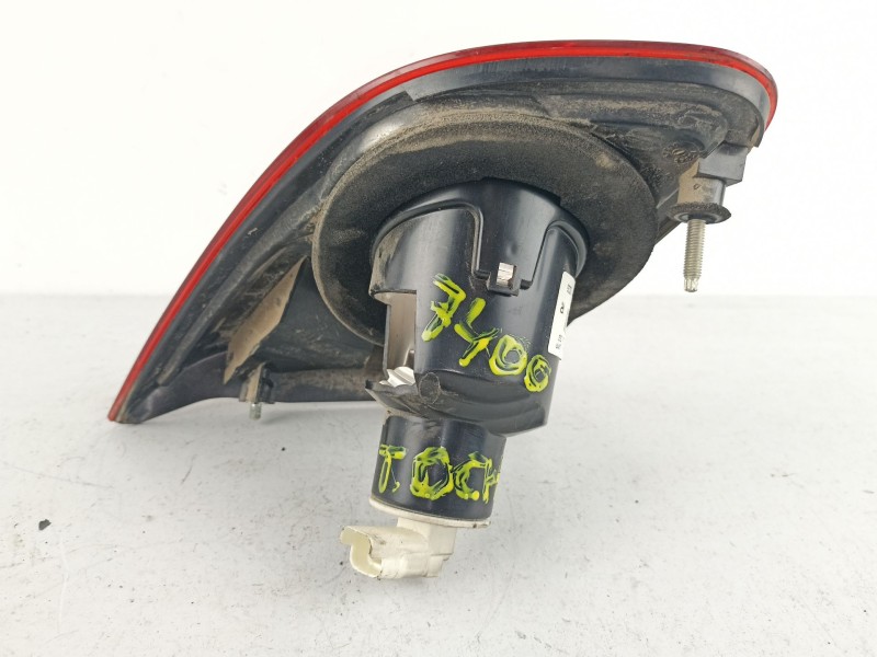 Recambio de piloto porton derecho para nissan qashqai (j10) tekna referencia OEM IAM 26554JD85A 89071064 