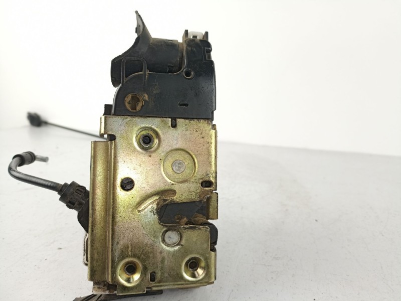 Recambio de cerradura puerta delantera izquierda para renault scenic ii 1.5 dci diesel referencia OEM IAM 8200119121  