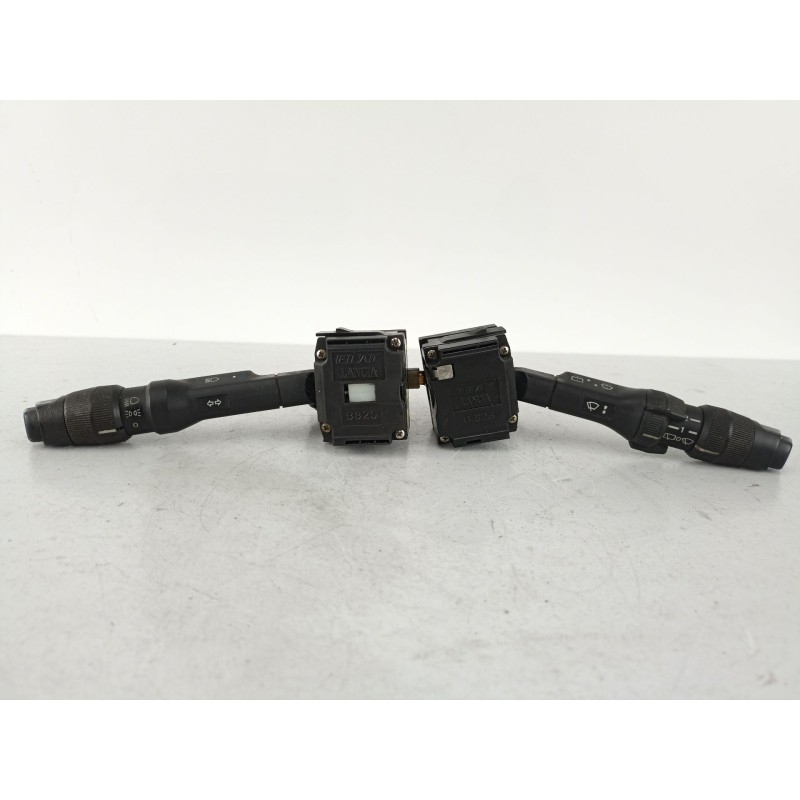 Recambio de mando luces y limpias para fiat tipo 1.4 g referencia OEM IAM 2577122 1274790 