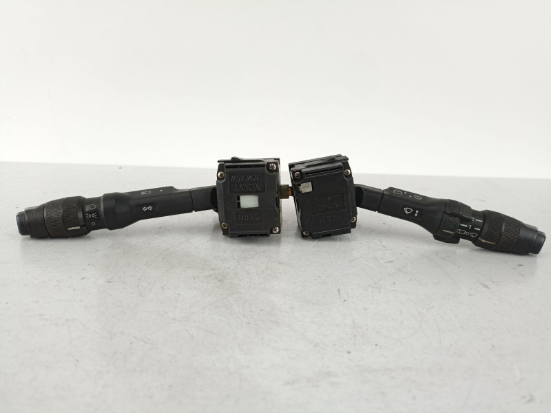 Recambio de mando luces y limpias para fiat tipo 1.4 g referencia OEM IAM 2577122 1274790 