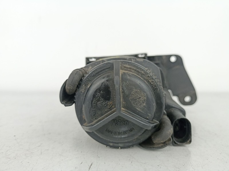 Recambio de antiniebla izquierdo para audi a6 2.5 4b 2.5 referencia OEM IAM 4B0941699  