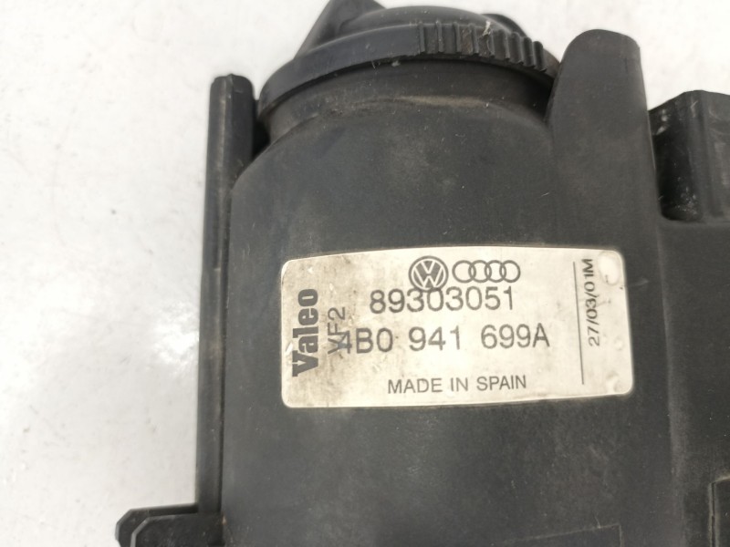 Recambio de antiniebla izquierdo para audi a6 2.5 4b 2.5 referencia OEM IAM 4B0941699  