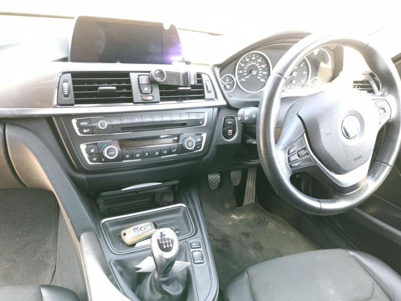 bmw 320 f31 del año 2012